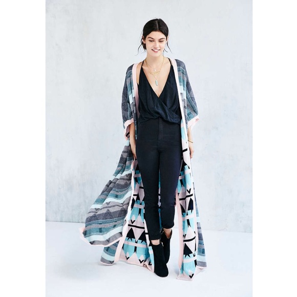 Somedays loving knit long poncho - Picture 1 of 6